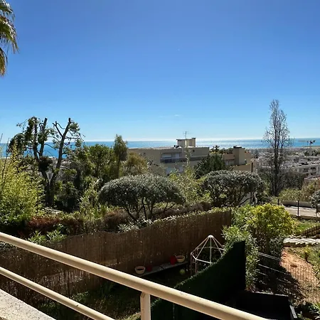 Charmant Studio Tout Confort, Climatise Avec Terrasse A Vue Mer Apartment